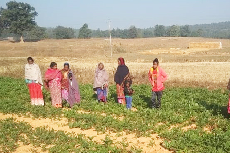 Participants In Gram Nirman Program. Photo Caritas Australia