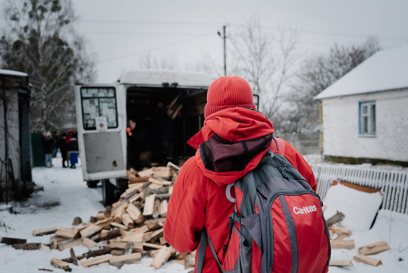 A Caritas Worker Making Firewood Deliveries As Part Of Winterisation Efforts In Ukraine In 2024 Photo Credit Caritas Wien Elisabeth Sellmeier