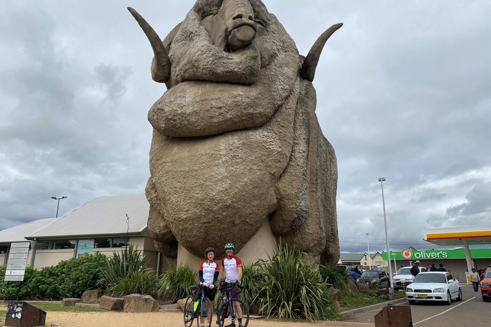 Kirsty And Richard At Big Merino In Goulburn. Photo Caritas Australia. (1)