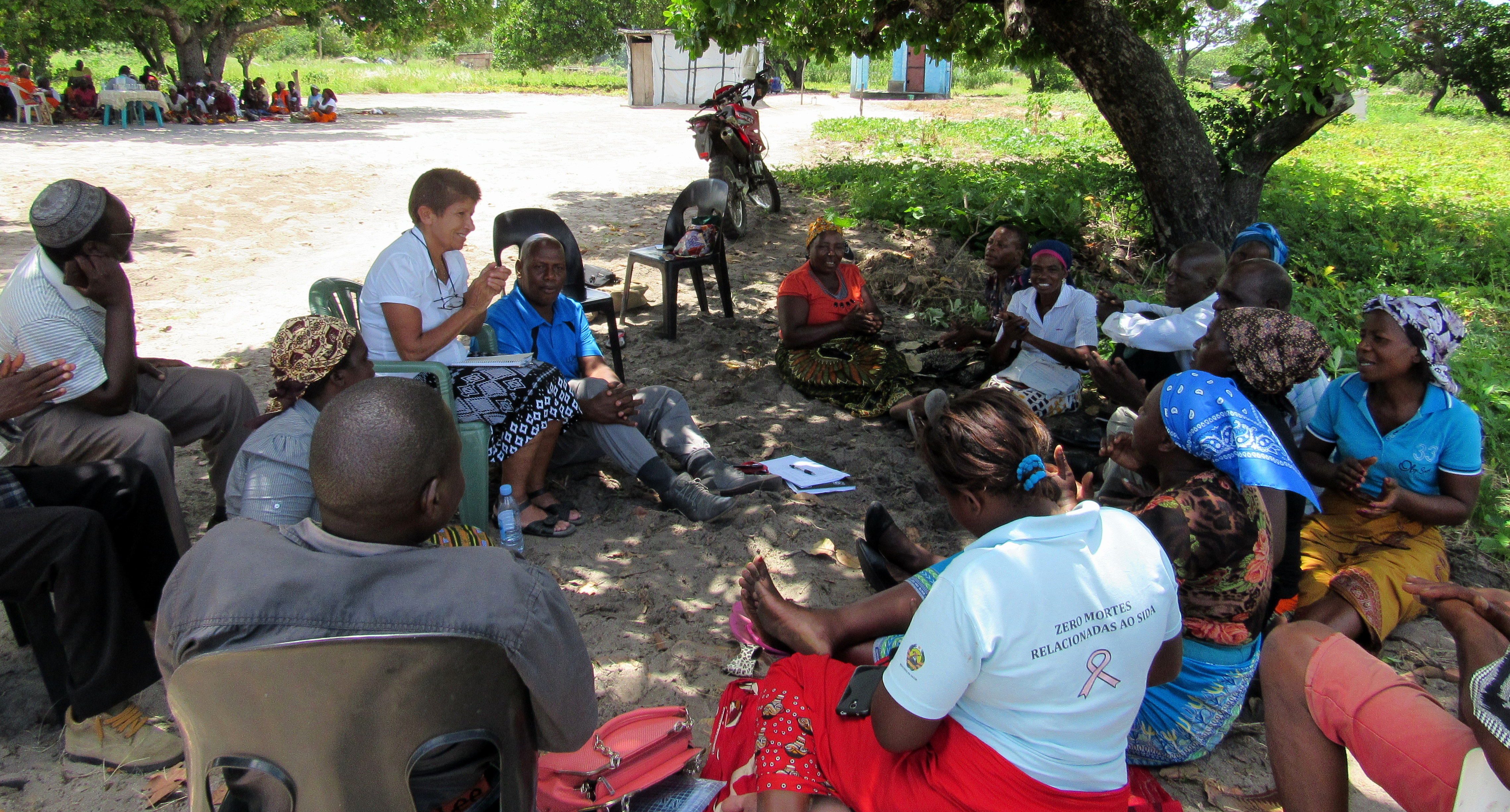 Sr Ivy Khoury meeting the community in Mozambique. Photo: Caritas Australia
