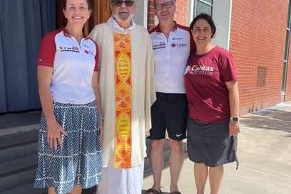 Kirsty and Richard on their bike trip through Queensland to meet with schools and parishes. L-R: Kirsty Robertson, Caritas Australia's CEO, Fr Jim Carty, Richard Landels and Alicia Benardos.